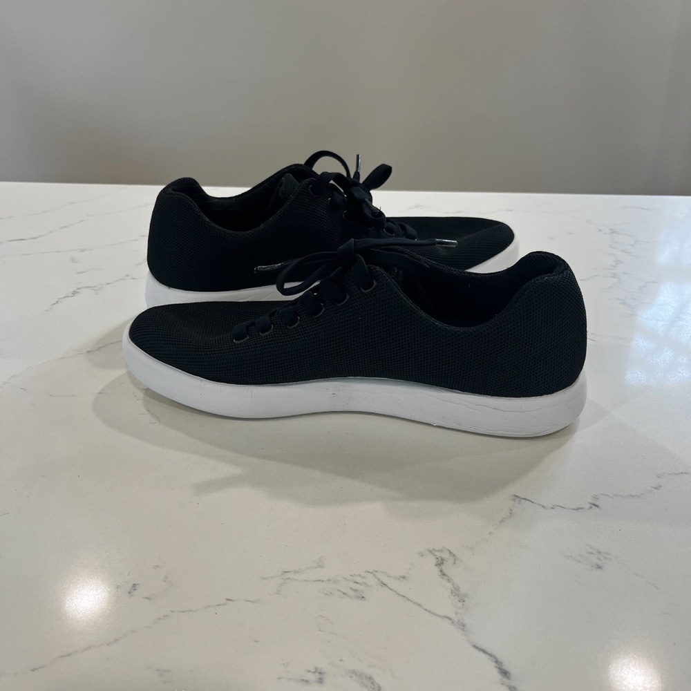 Atoms Model 000 Shoes - Picture 4 of 6